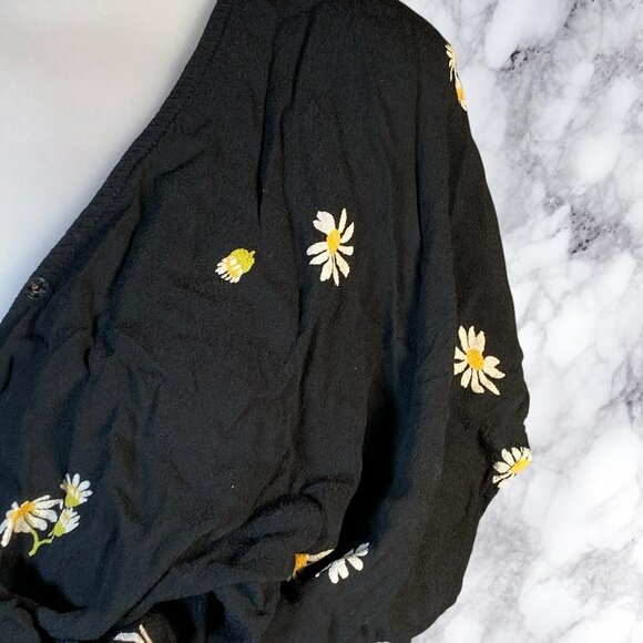 Madewell Lazy Daisies Sash Tie Wrap Top - Picture 5 of 12